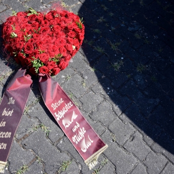 Trauerherzen, Blumen Hegemann, Bonn-Beuel
